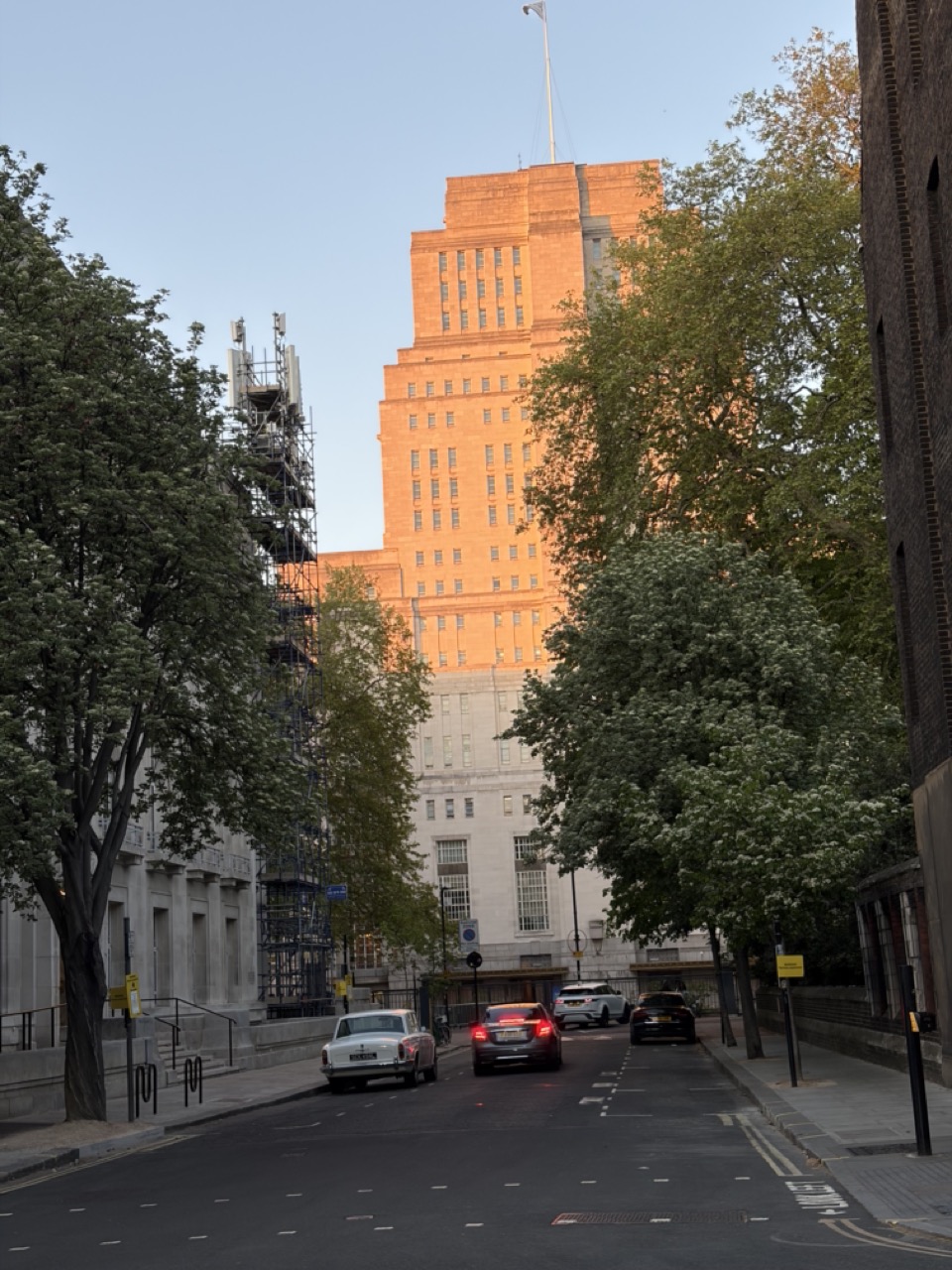 Photograph of Senate House, London
